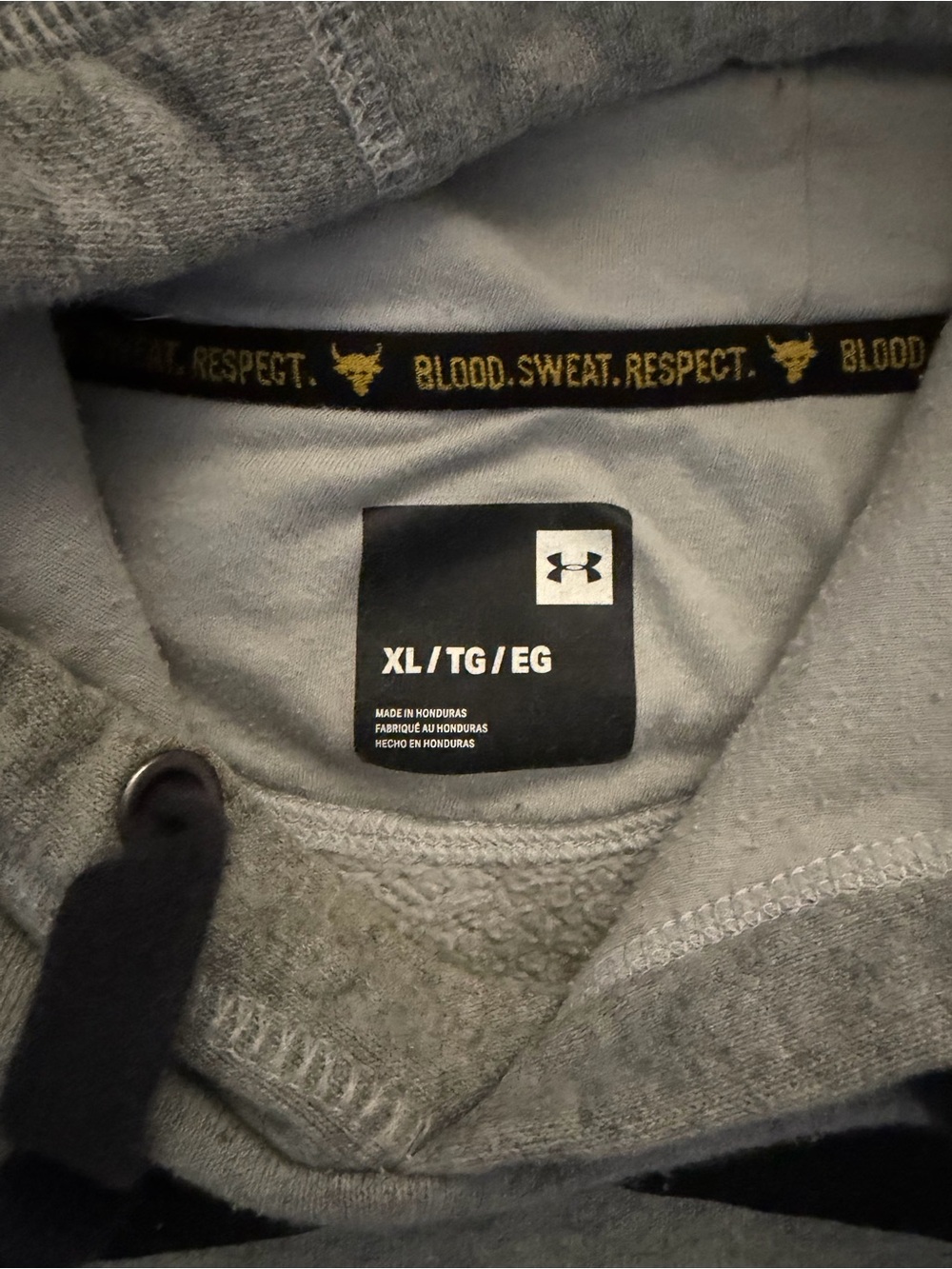 Under Armour Light Gray Pullover Hoodie with Bull Logo - Picture 4 of 6